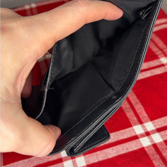 Coach Vintage Soho Black Leather Trifold Wallet - Picture 5 of 8
